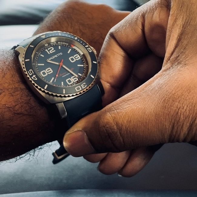 【ほぼ未使用・超レア・ブロンズ製！】ニュージーランドの時計 MAGRETTE マオリ文化を取り入れた彫刻が美しい】ニュージーランド発の時計